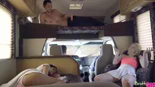 American blondes Katya Rodriguez and Lily Rader have steamy car sex on their road trip